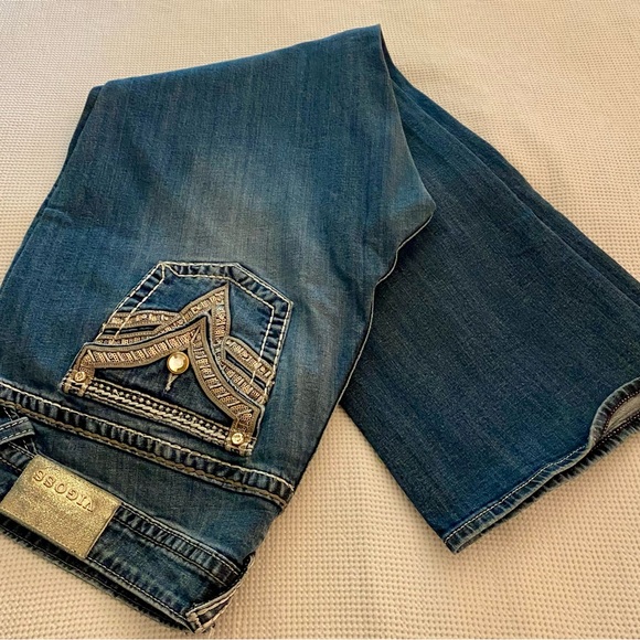 Vigoss Blue The New York Bootcut Jeans with V-Stitch Embellishments - Picture 2 of 8